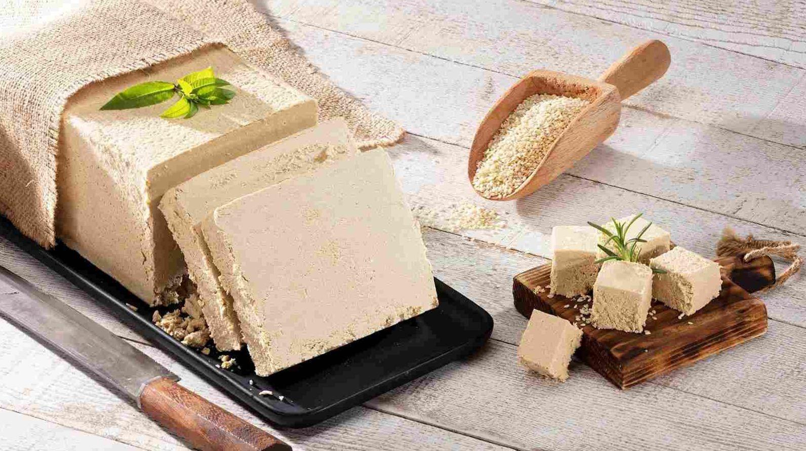 طرز تهیه حلوا زنجبیلی تبریز: یک دسر اصیل با ۴ مواد خاص!