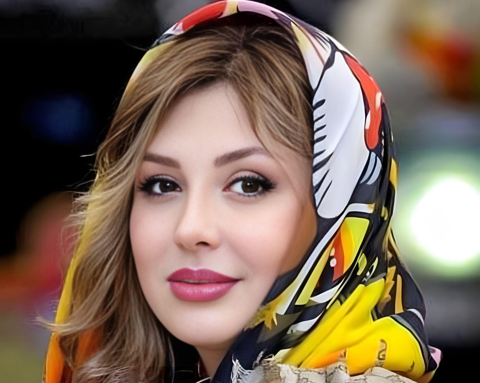 بغض نیوشا ضیغمی؛ یاد پدر پس از ۸ سال بی‌خبری!