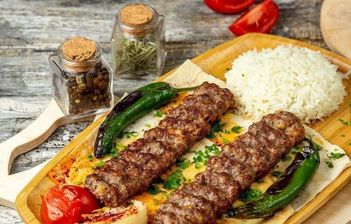 فیلم طرز تهیه کباب کوبیده خانگی | ترفند پخت کباب کوبیده رستورانی با یک کیلو گوشت
