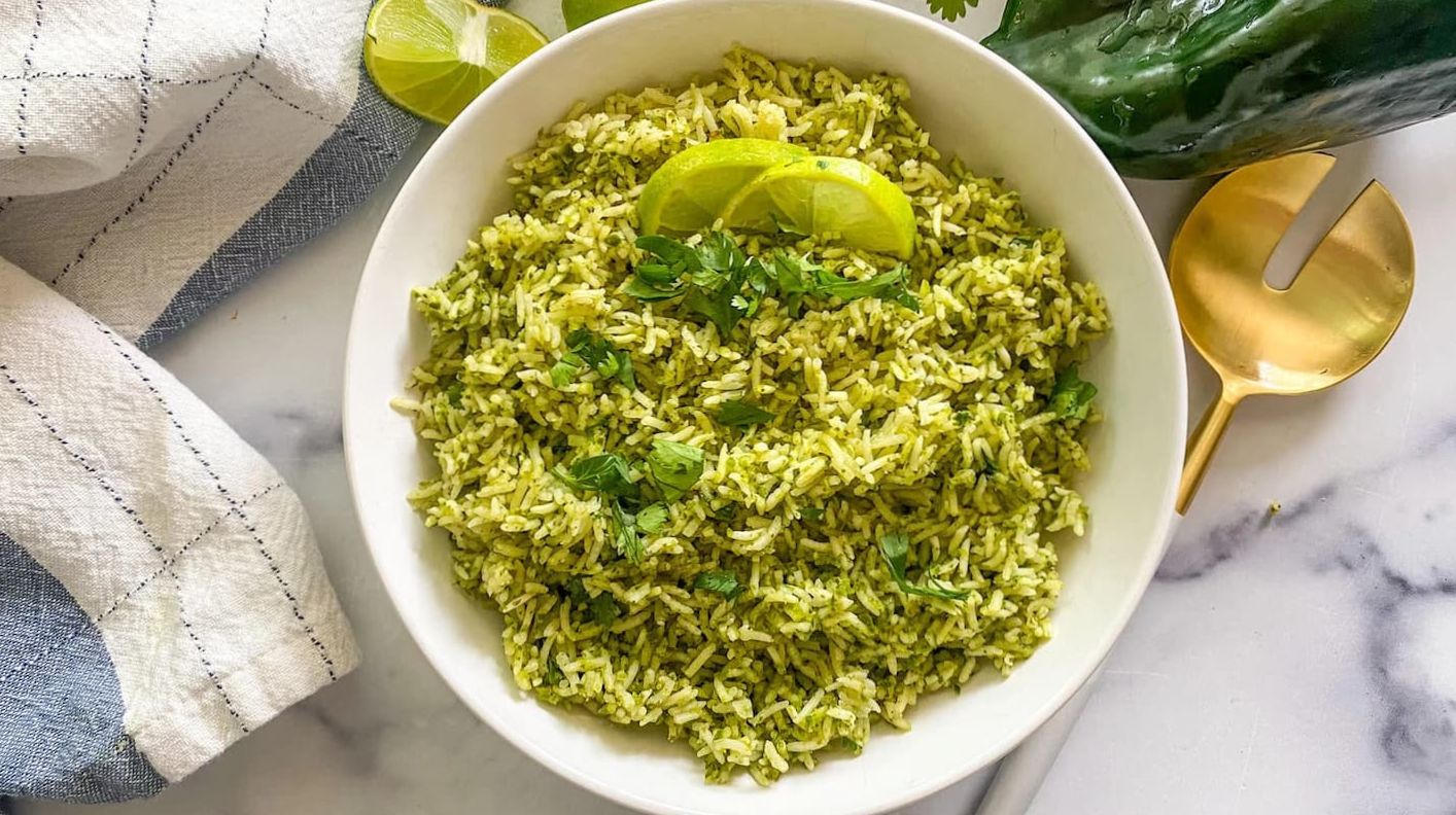 طرز تهیه سبزی پلو با گوشت چرخ کرده؛ طعمی بینظیر با عطر دلانگیز سبزیجات تازه