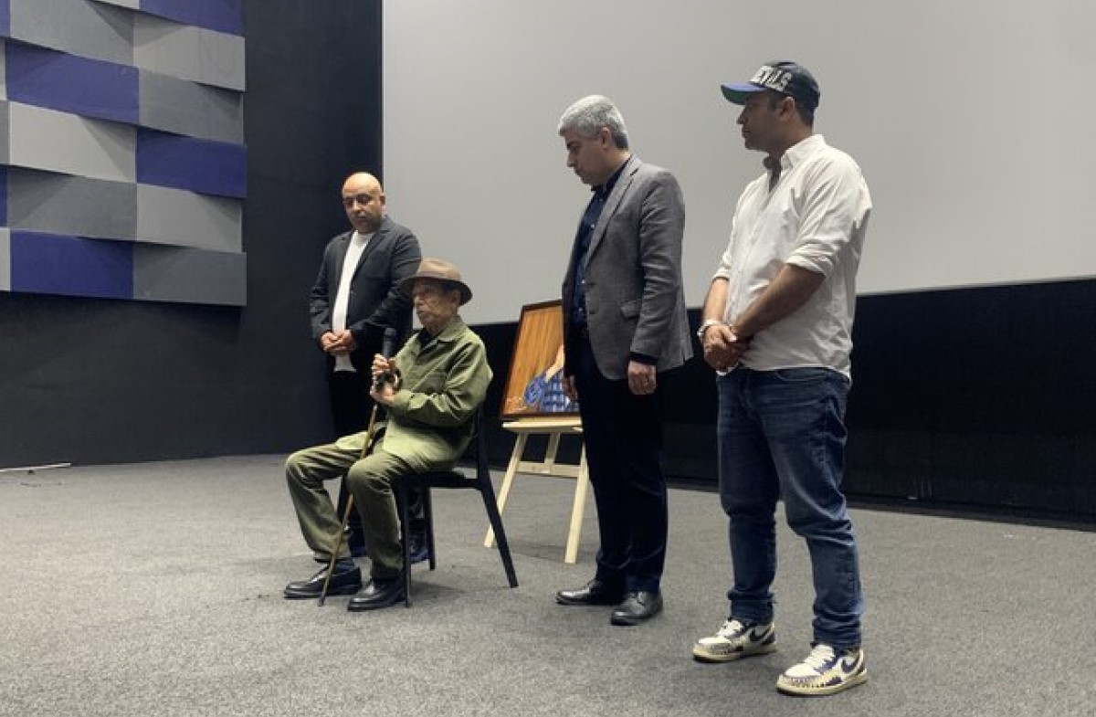 گلایه تند علی نصیریان از فیلم‌سازان؛ متاسفانه ‌به‌ روزهای فیلم‌ فارسی داریم، برمی‌گردیم