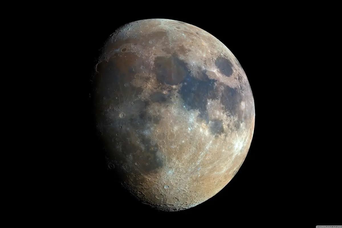 همنشینی ماه کامل با مشتری در 13 دی 1404 | همزمان با روز پدر؛ آسمان شب چراغانی می‌شود!