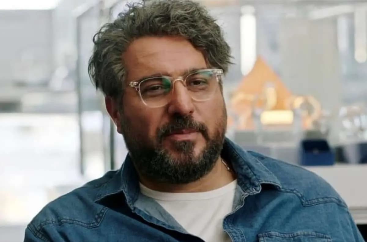 قاب صمیمی محسن کیایی و برادرهاش در کنار بچه هاشون