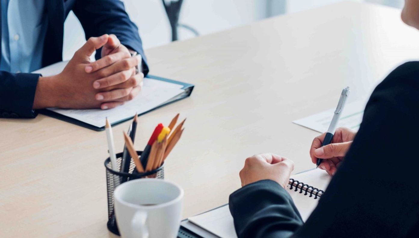 توسعه فردی و موفقیت شغلی | کارفرمایان در دام مصاحبه‌های ناکارآمد: آغاز استخدام هوشمند و ارزیابی واقعی مهارت‌ها