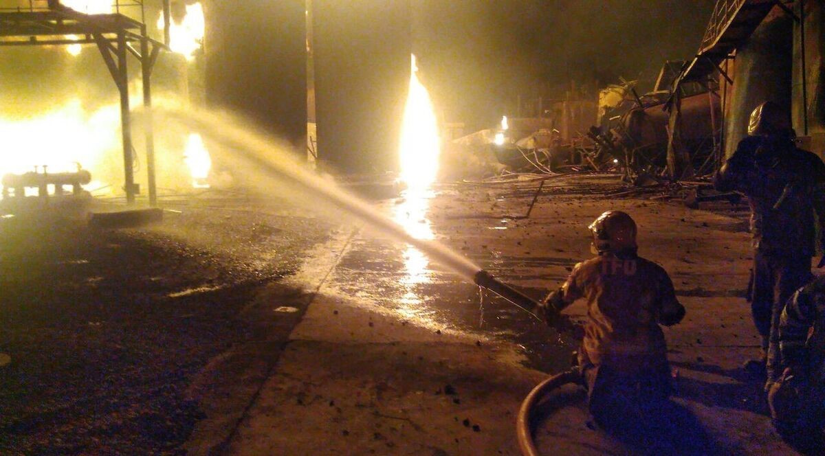 انفجار یک واحد مسکونی در خیابان کاشانی یزد| 3 نفر زنده زنده در آتش سوختند