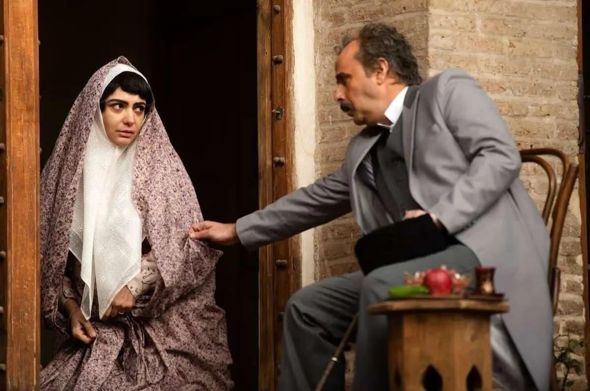 رونمایی از مادر واقعی لیندا کیانی، زن بابای ترلان پروانه در سریال بامداد خمار