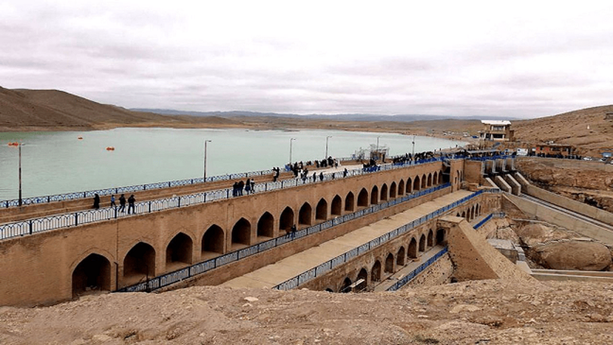 تخریب پل و سقوط 12 نفر در سد فریمان