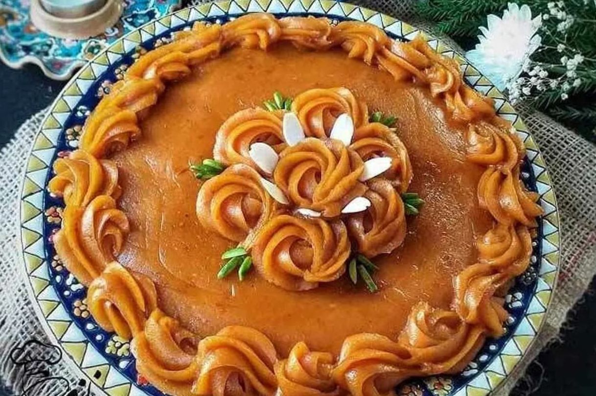 طرز تهیه حلوای نذری برای 100 نفر؛ آسان، سریع و بی‌دردسر!