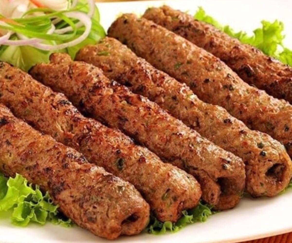 طرز تهیه کباب هندی مرغ: طعمی متفاوت و آبدار با سس سبزیجات مخصوص