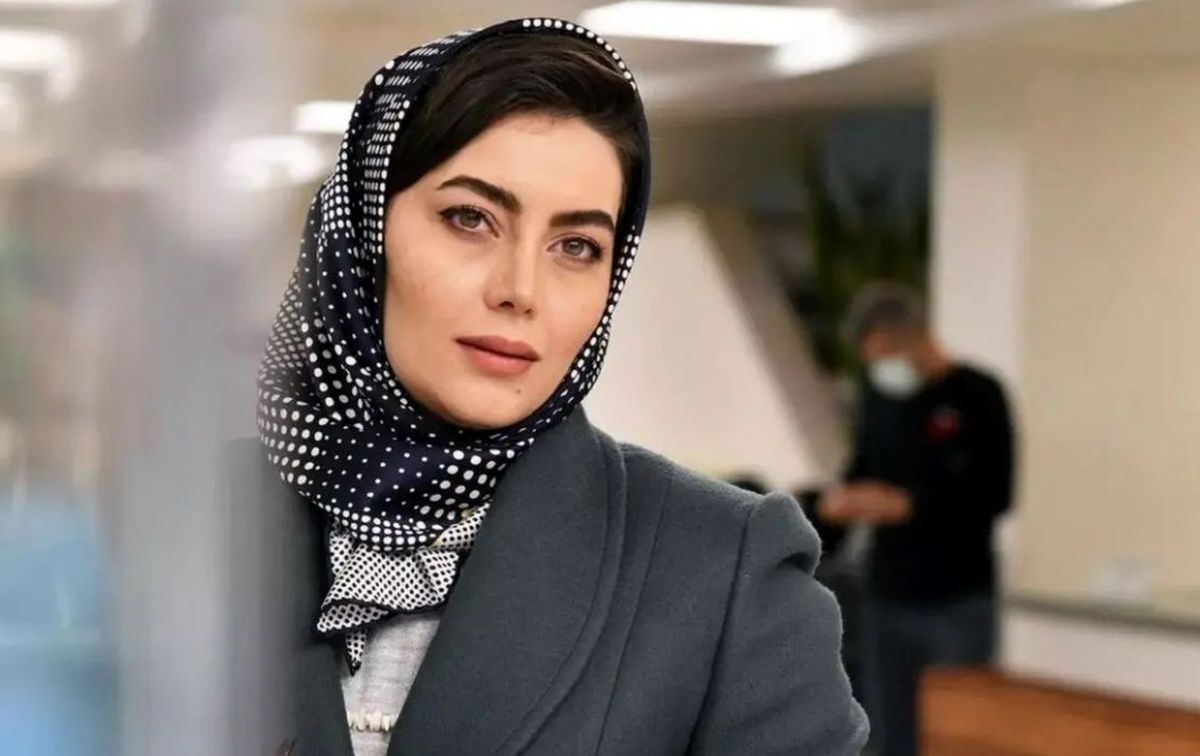 لباس کردی هدیه بازوند با طراحی خاص و دوردوزی طلایی و شیک