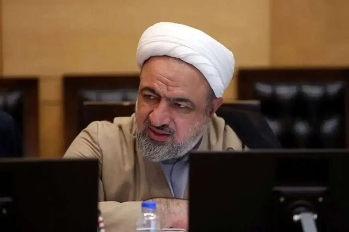 درخواست حمید رسایی: حق مهریه و نفقه زنان بی‌حجاب باید از بین برود