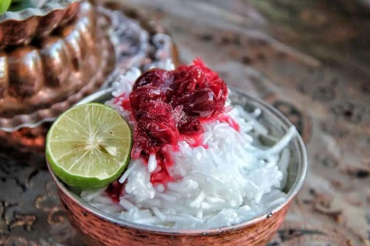 طرز تهیه فالوده شیرازی به روش بازاری؛ دسر خنک و خوشمزه تابستانی