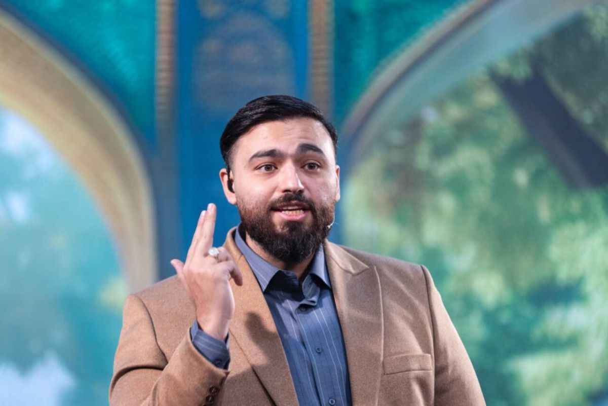 خفت‌گیری از مجری معروف با قمه و اسپری فلفل در اتوبان مدرس!