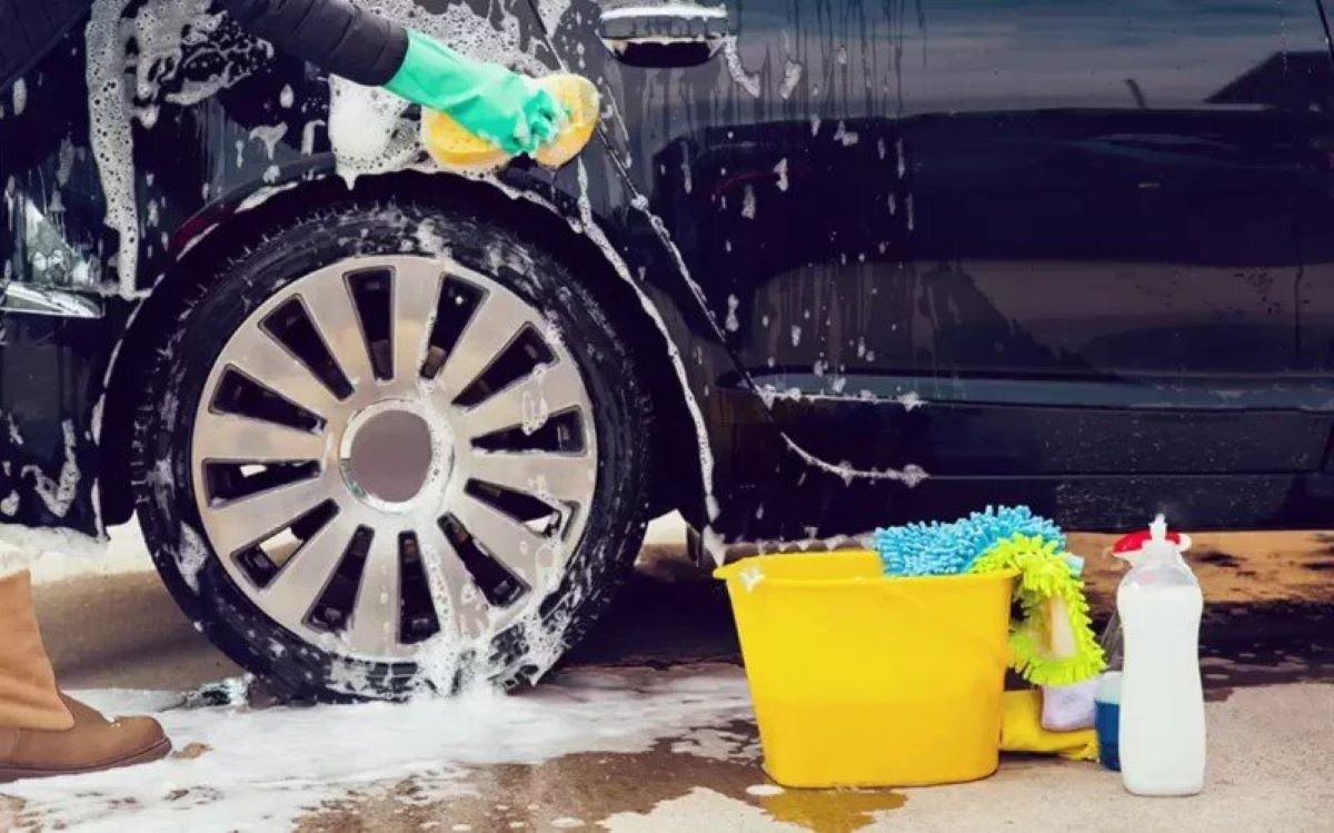 روش‌های شست‌وشوی ماشین با کمترین میزان مصرف آب