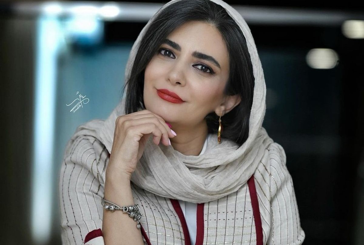 لیندا کیانی، ملکه زمستان با پوشش شیک و جذاب!