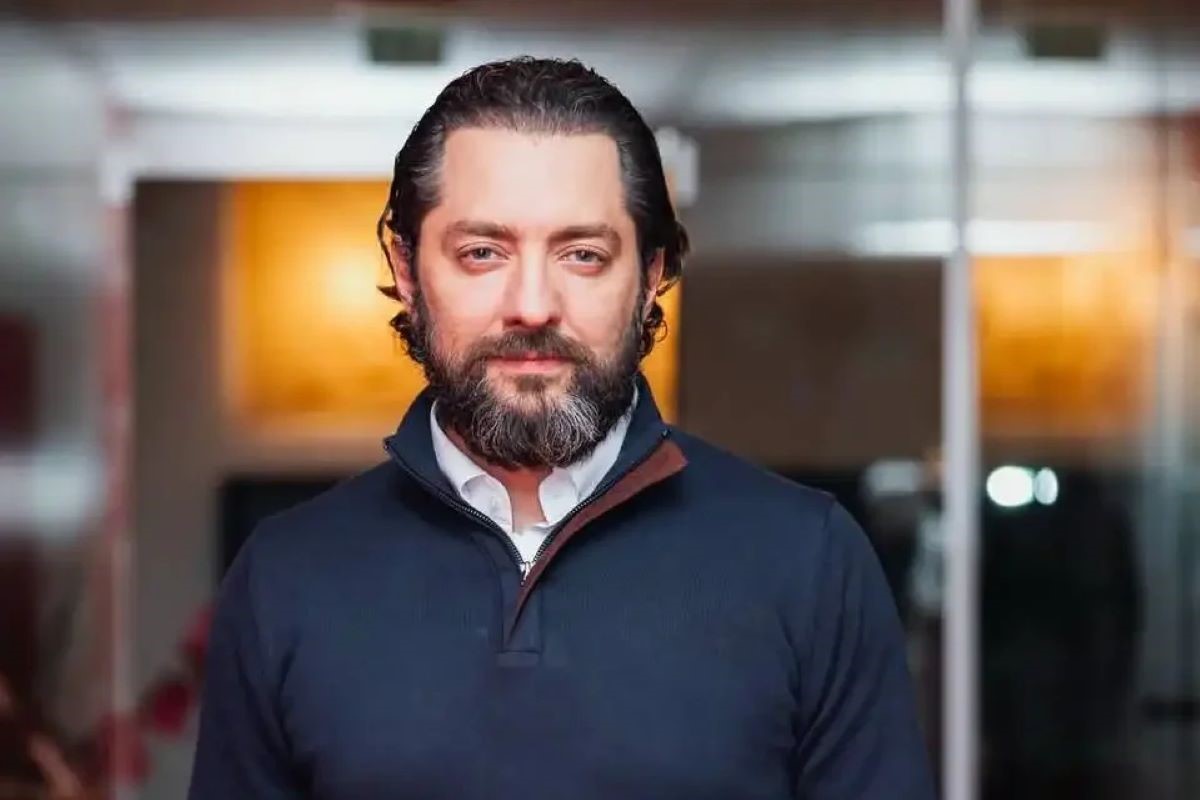 بهرام رادان در سریال هزار و یک شب: دنبال زنی می‌گردم جهان من رو نجات بده!