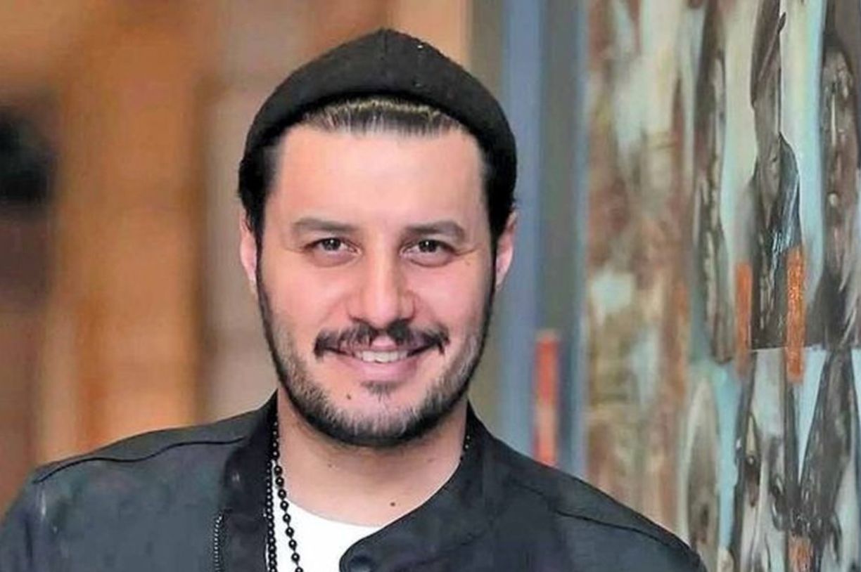 خبر روز| عکس لخت و برهنه جواد عزتی در سریال وحشی خبرساز شد