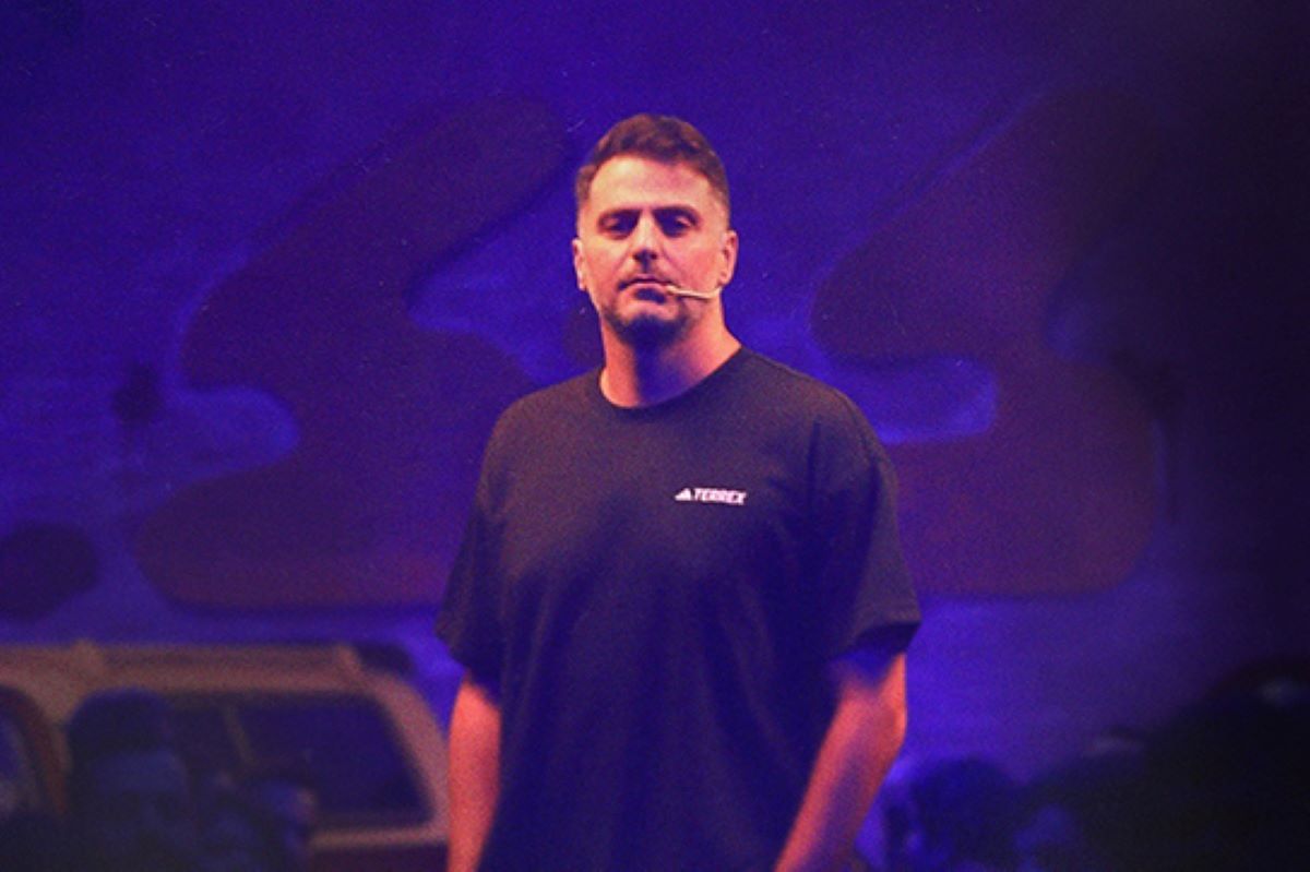 پخش غیرقانونی برنامه گنگ علی ضیا از فیلیمو