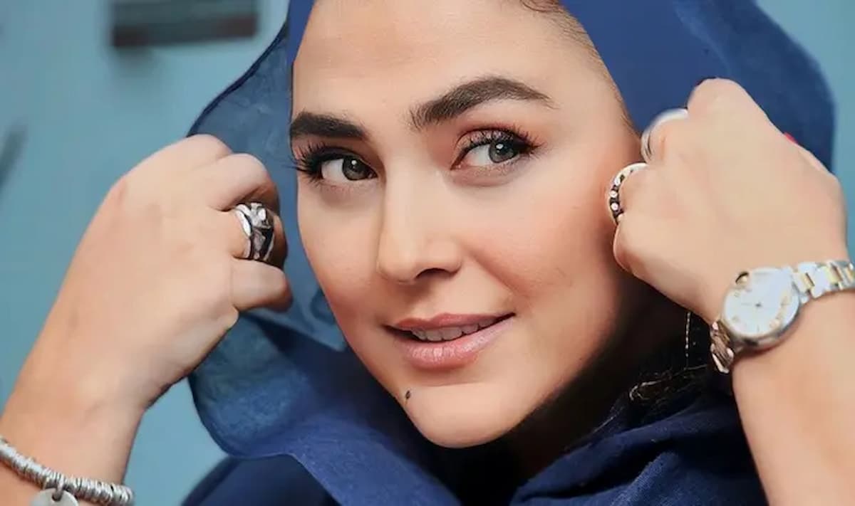 استایل هدی زین العابدین با لباس فوتبال تیم ملی بانوان