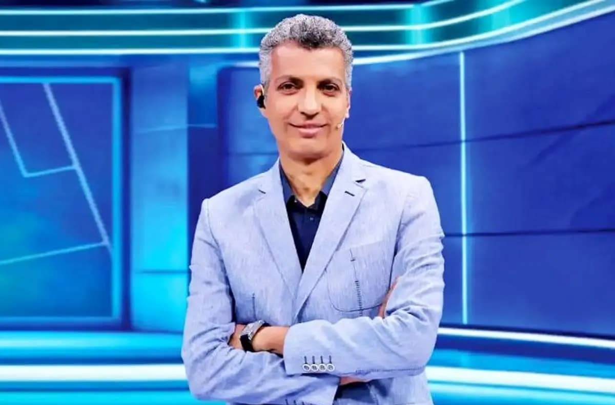 حضور صمیمی عادل فردوسی پور در مراسم رونمایی از آخرین آلبوم همایون شجریان