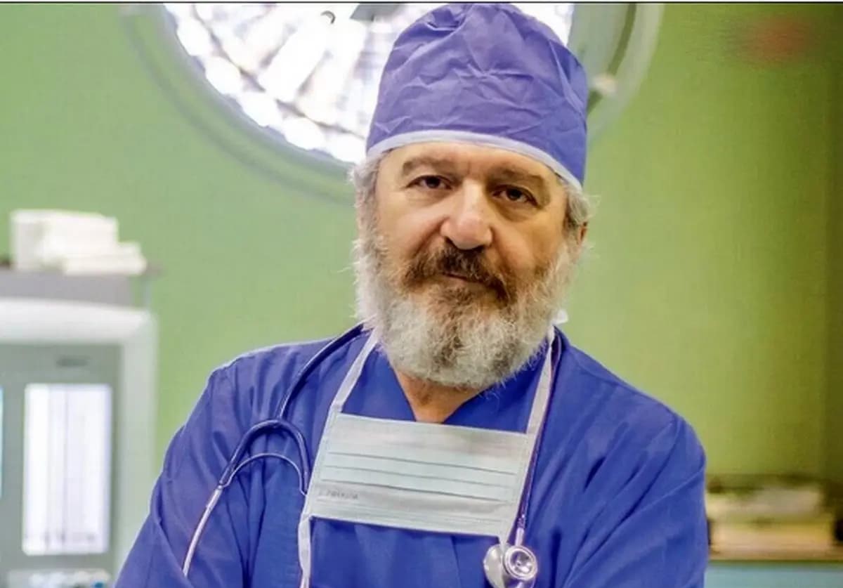 تعجب یک بیمار از شغل اصلی امید روحانی بازیگر سریال زمانه+فیلم