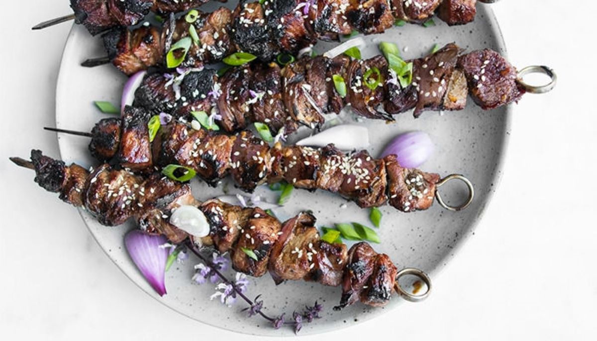 طرز تهیه کباب ترش شمالی به 4 روش؛ دیگه برای خوردن این غذای لذیذ تا شمال نرو