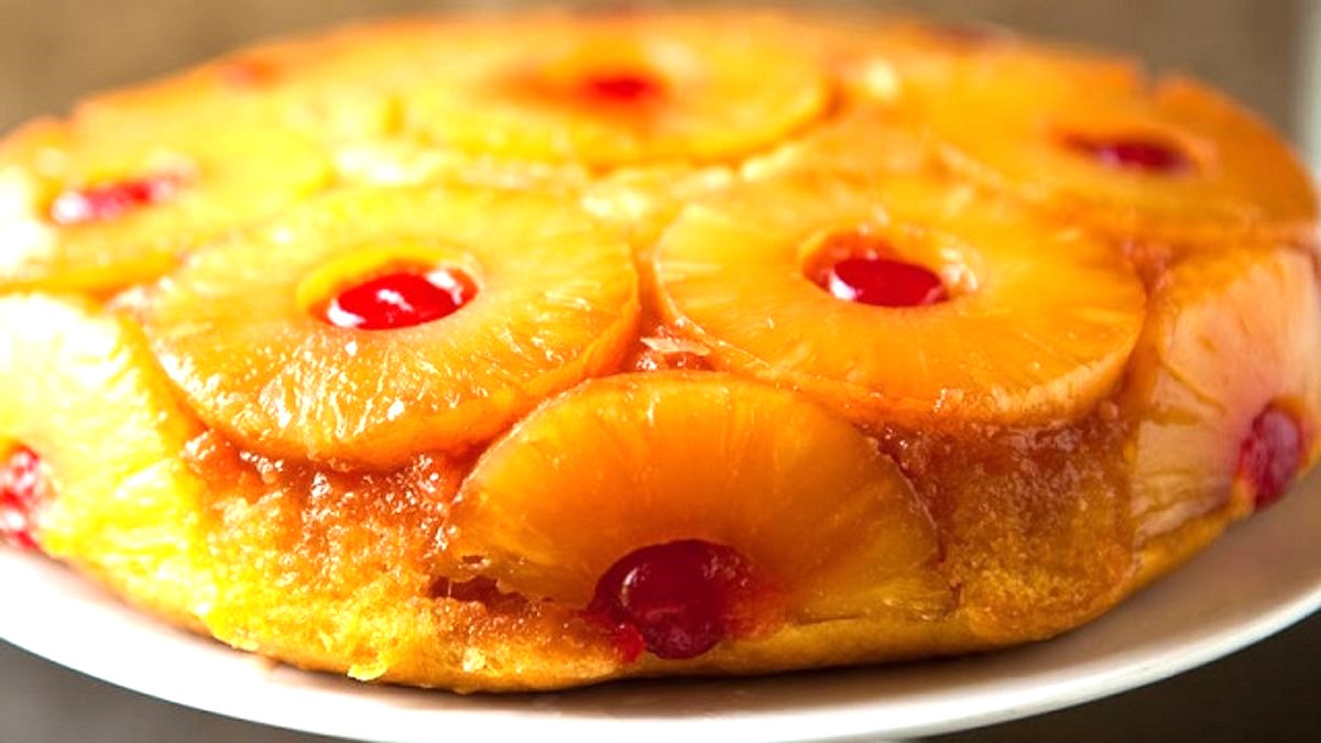 طرز تهیه کیک آناناس با قابلمه +فیلم