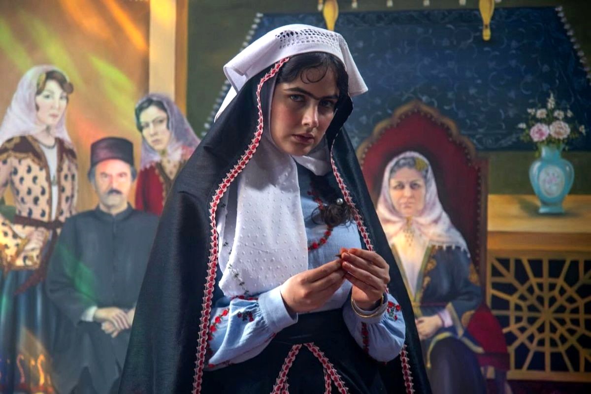 عکس های لب استخر و مانکنی فرزانه فرنام بازیگر نقش خجسته در سریال بامدادخمار