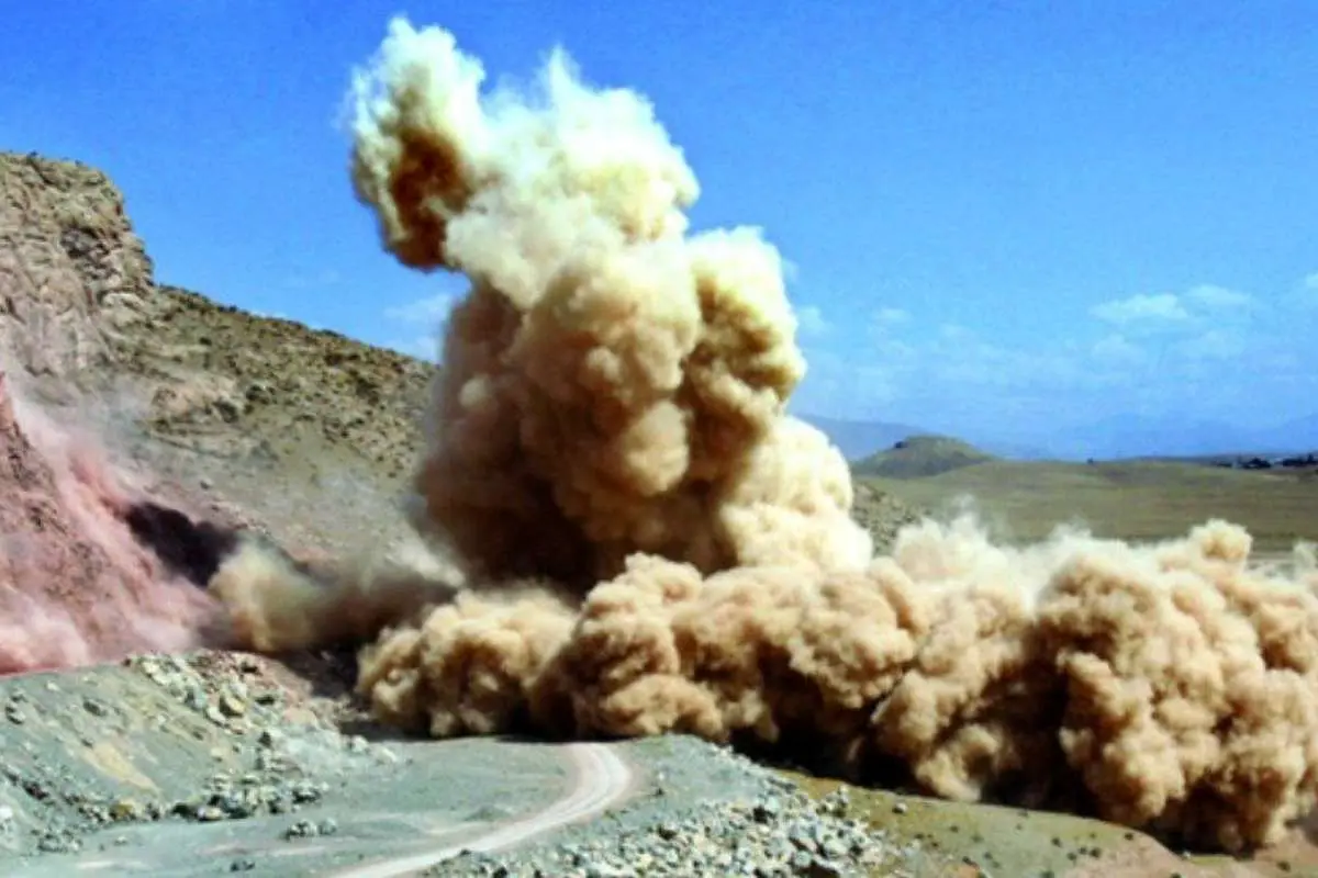 مردم اصفهان به گوش باشند؛ اجرای انفجار کنترل‌شده در محدوده شرق اصفهان