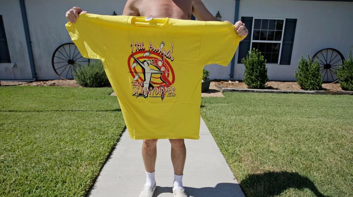 کشف و تولید یک لباس ضد گرما| لباسی که بدن را ۸ درجه خنک می‌کند