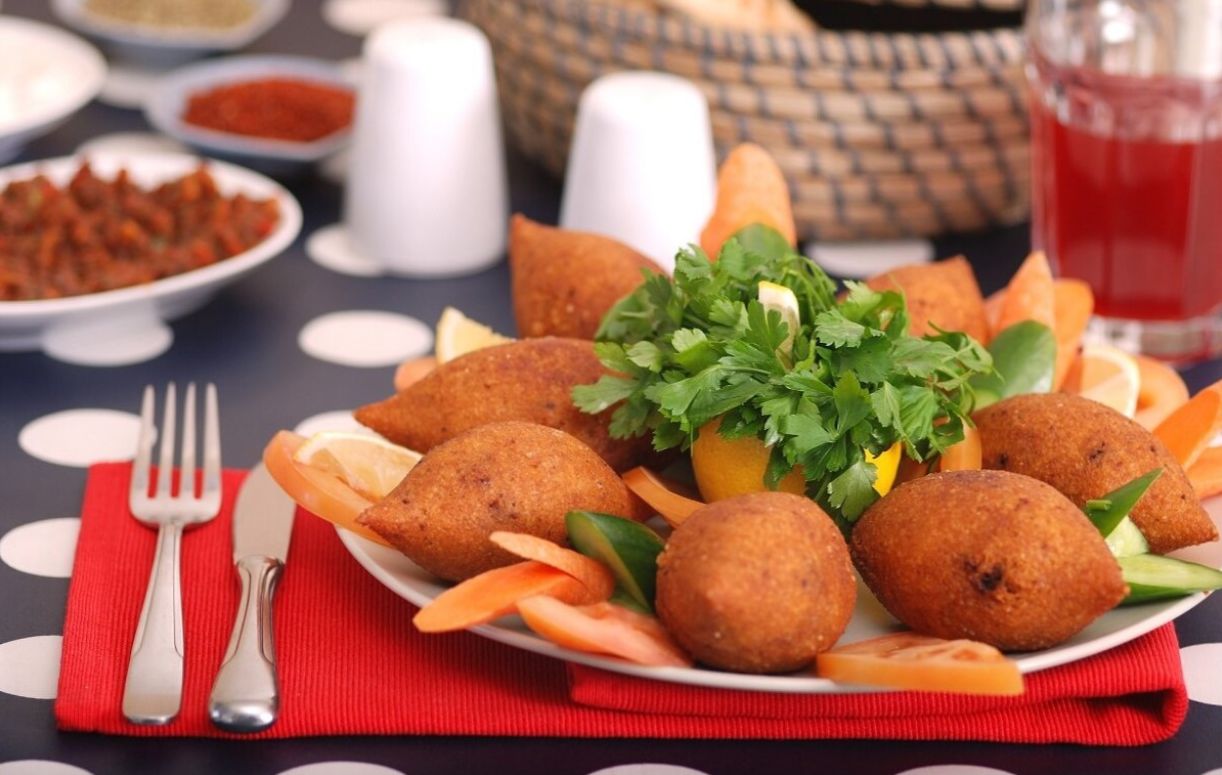رازهای طرز تهیه کُبه برنج عربی؛ کریسپی که دل میبرد
