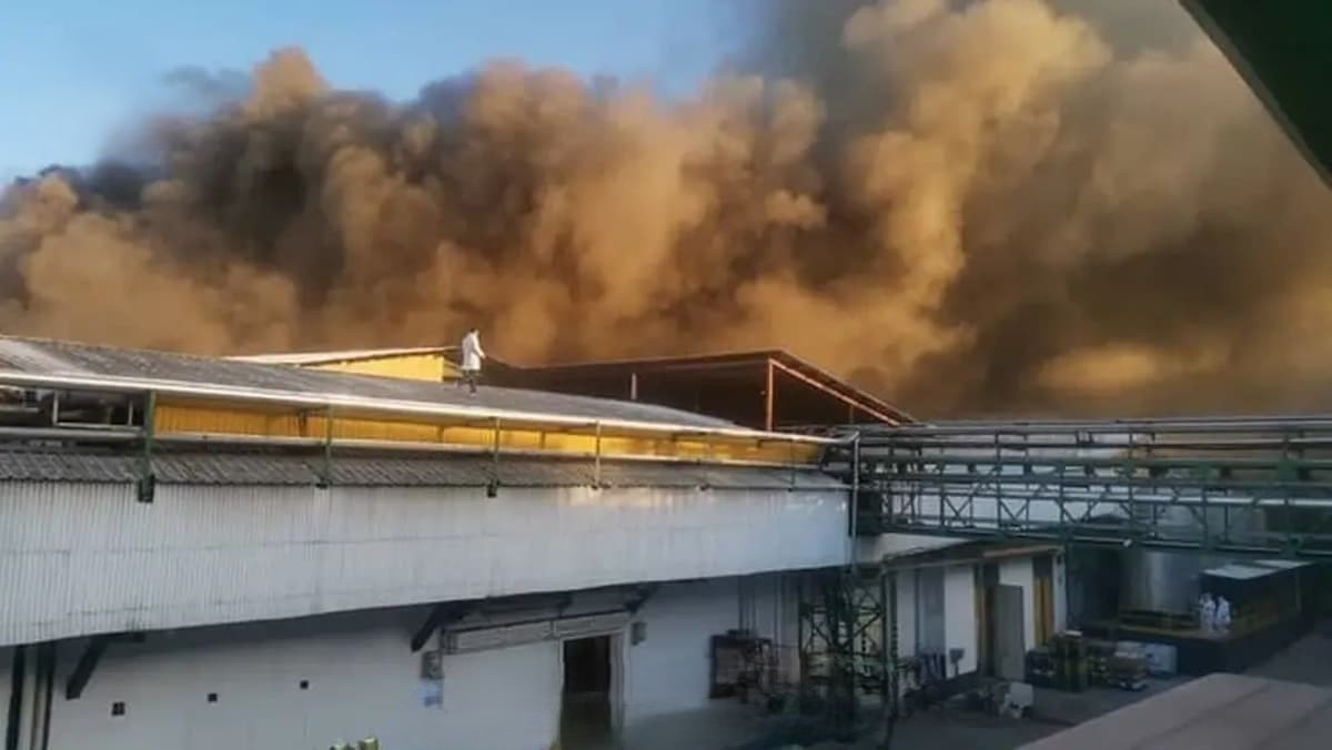 آتش سوزی کارخانه کاله 5 مصدوم بر جای گذاشت