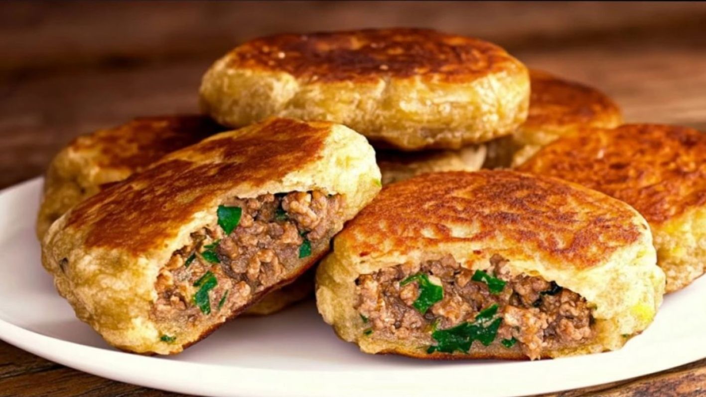 طرز تهیه کوکو سیب زمینی شکم پر با مواد میانی خوش‌طعم؛ ایده‌ای جدید برای یک شام ساده و خاص