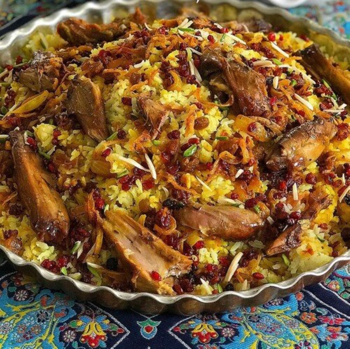 طرز تهیه پسته پلو با ماهیچه به سبک دامغانیها