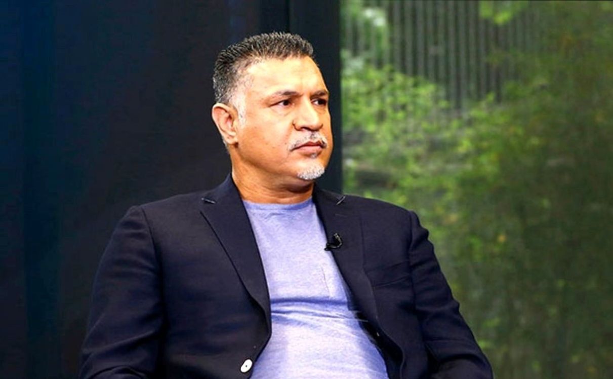 دختر داریوش در آغوش علی دایی؛ یک عکس قدیمی زیبا