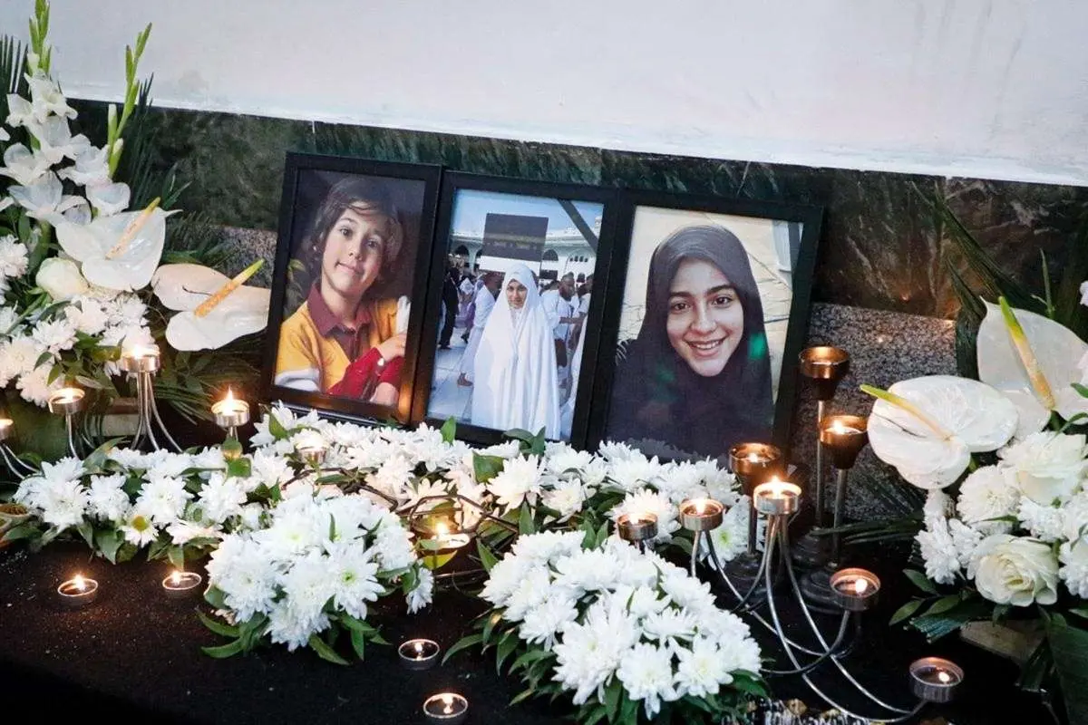 آلبوم عکس امروز | مراسم ترحیم همسر و فرزندان معاون رئیس جمهور