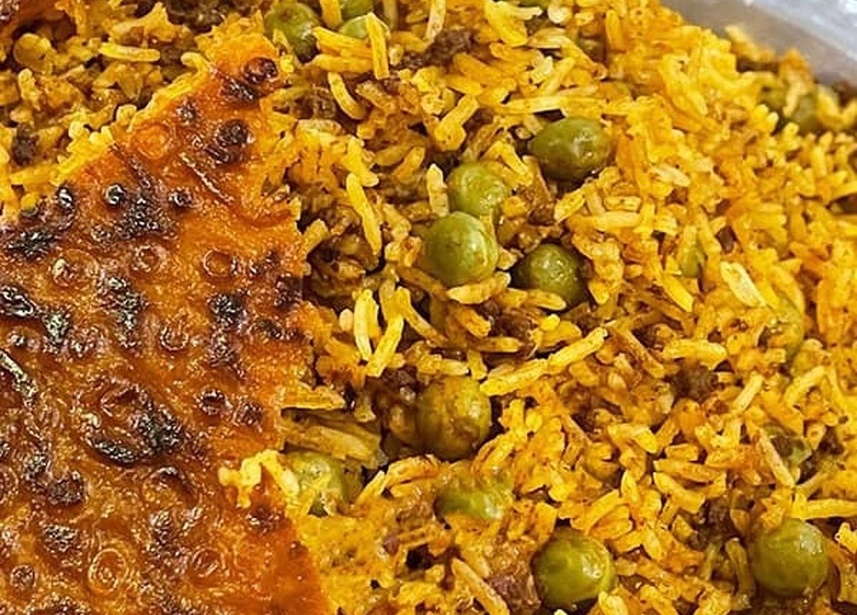 طرز تهیه پلو نخود فرنگی؛ یک پلوی مخلوط خوشمزه بهاری