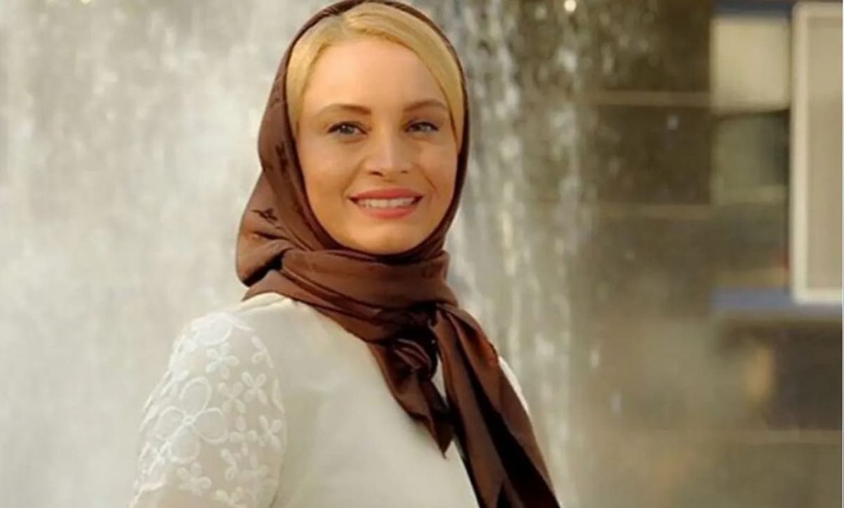 مریم کاویانی با استایل ساحلی و عروسکی روی قایق