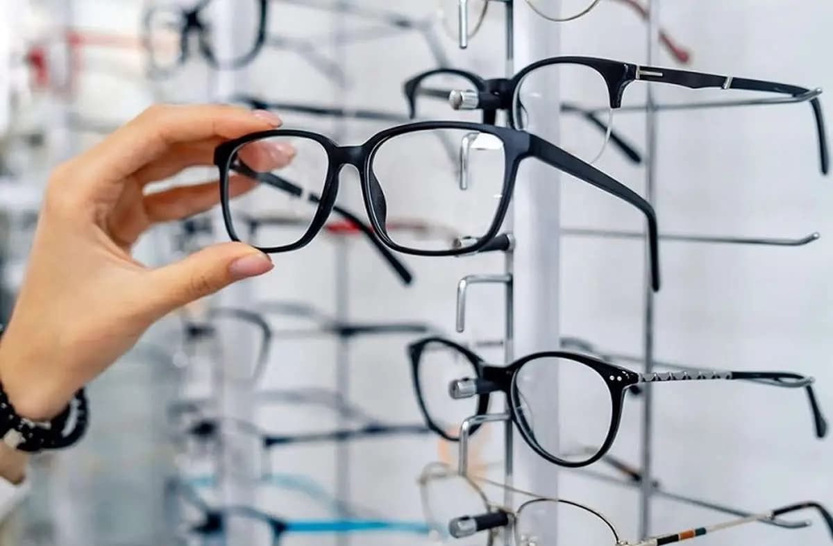 چگونه از تامین اجتماعی کمک هزینه خرید عینک بگیریم؟ 