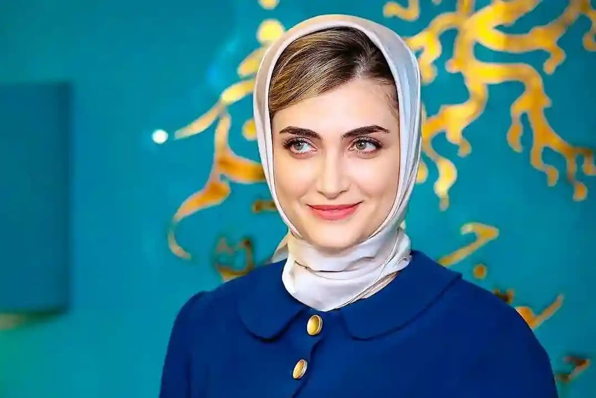 خنده‌های عصبی الناز ملک زیر مشت و لگد! +فیلم