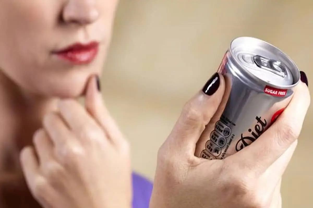 اگر نوشابه رژیمی مینوشید، این نکات مهم را از دست ندهید!