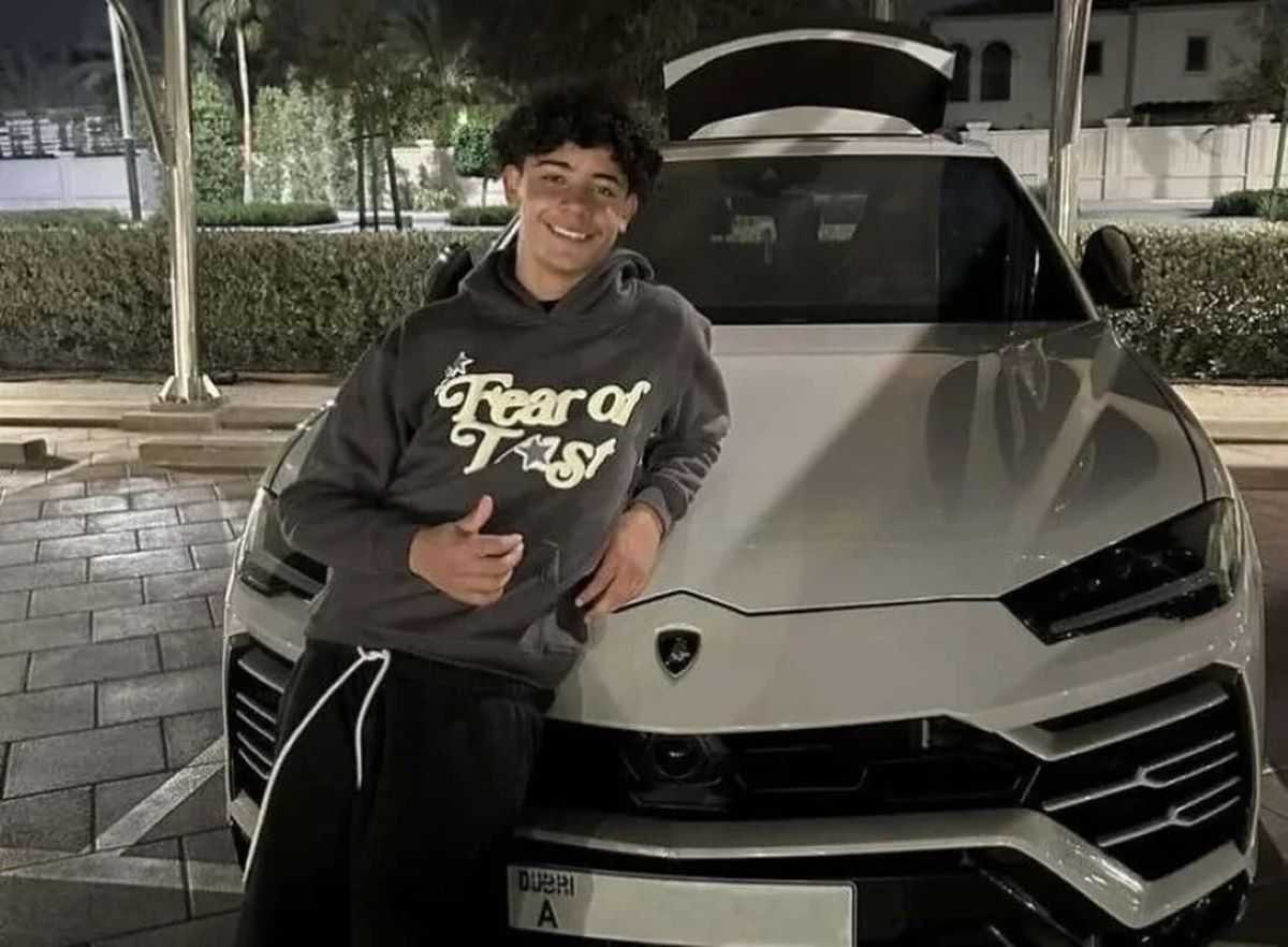 قیمت پلاک ماشین پسر رونالدو میلیونها دلار ارزش دارد