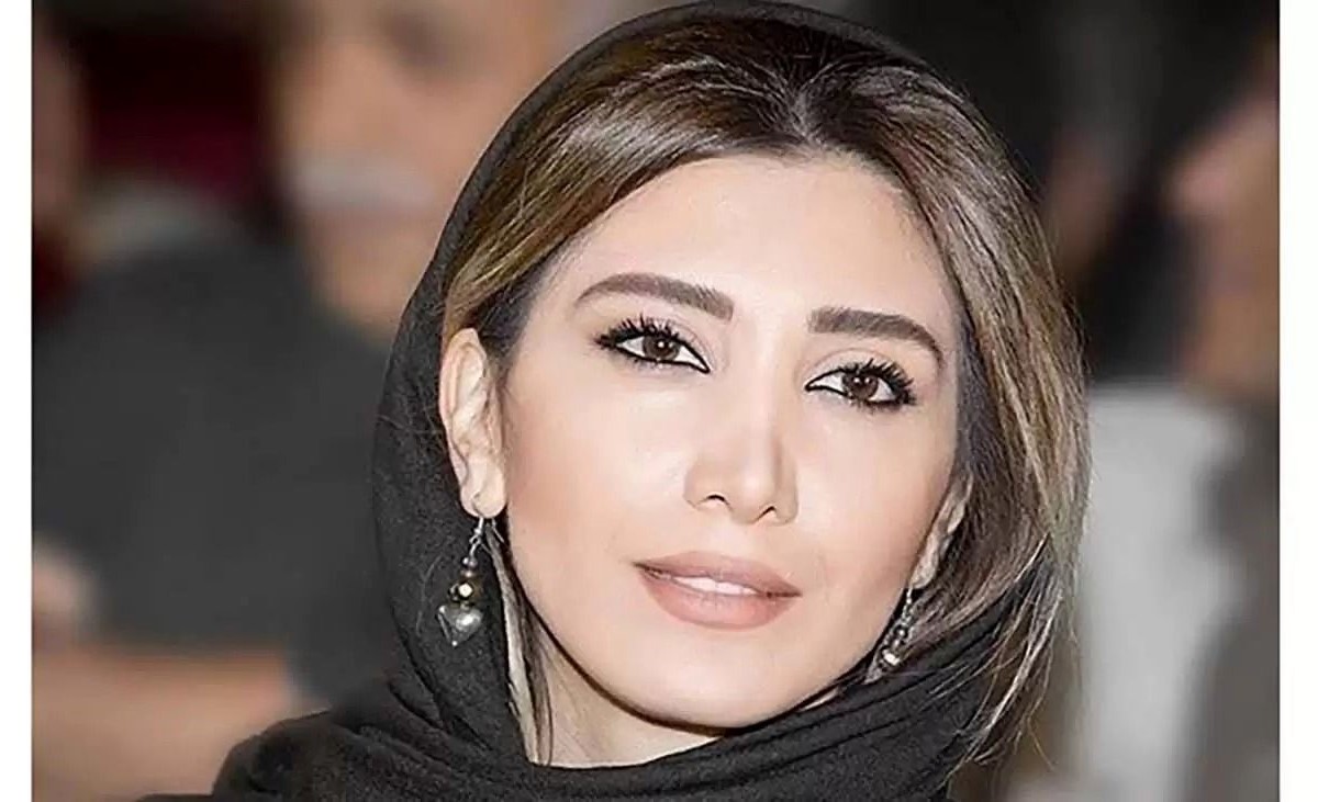 استایل ناهمگون نیکی مظفری در اکران خصوصی فیلم عزیز