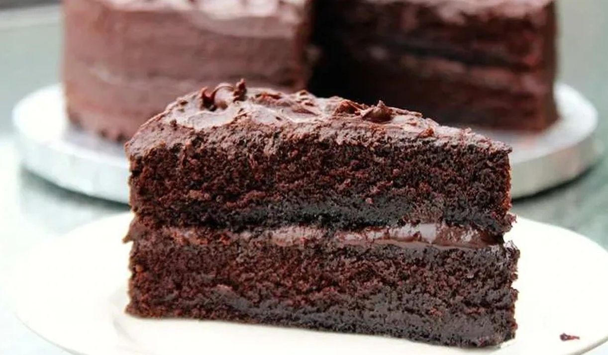 چطوری کیک خیس شکلاتی درست کنیم؟ | راز یک کیک خیس شکلاتی حرفهای؛ مرحلهبهمرحله مخصوص شکلاتدوستها