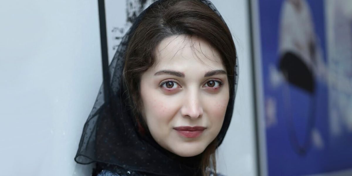 پوشش غیرمنتظره روشنک گرامی با لباس راهبه‌ها