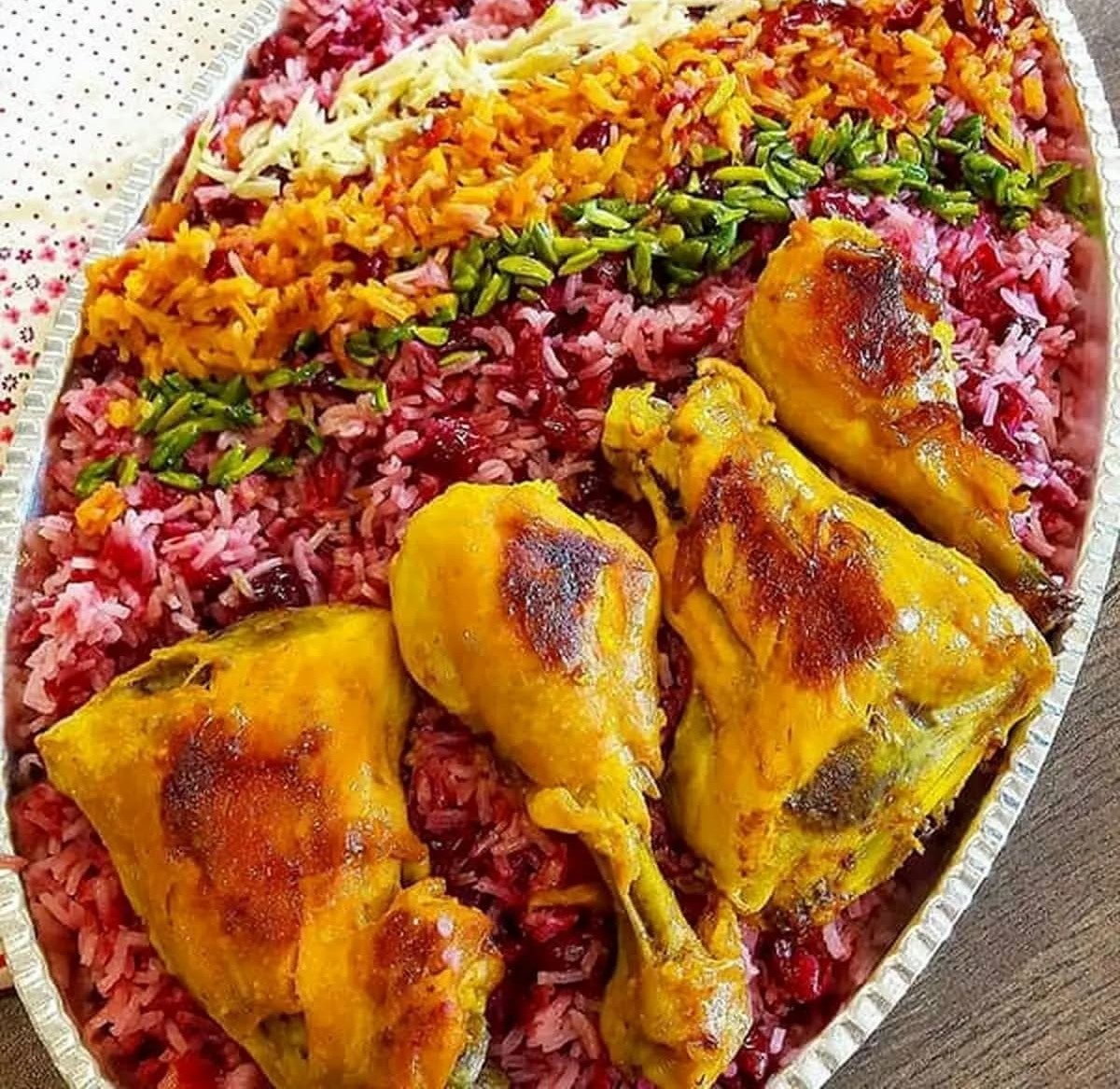 طرز تهیه آلبالو پلو شیرازی با مرغ با روشی ساده