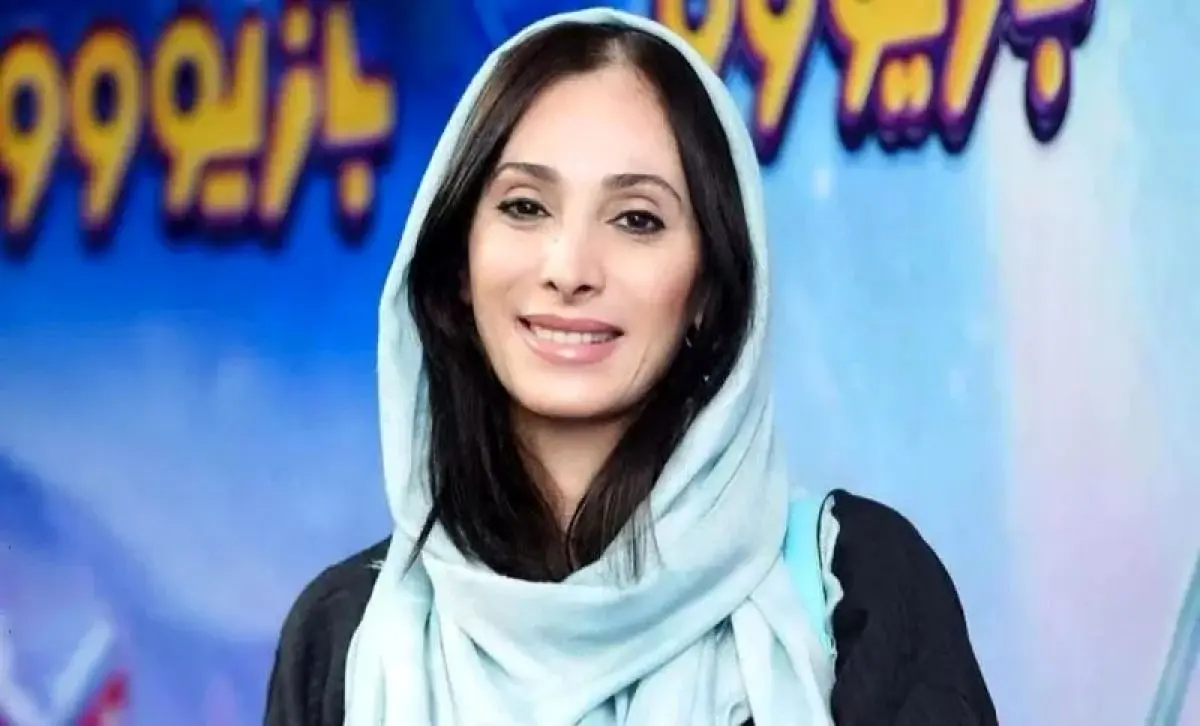 گریه های دردناک سحر زکریا در مراسم ختم پدرش