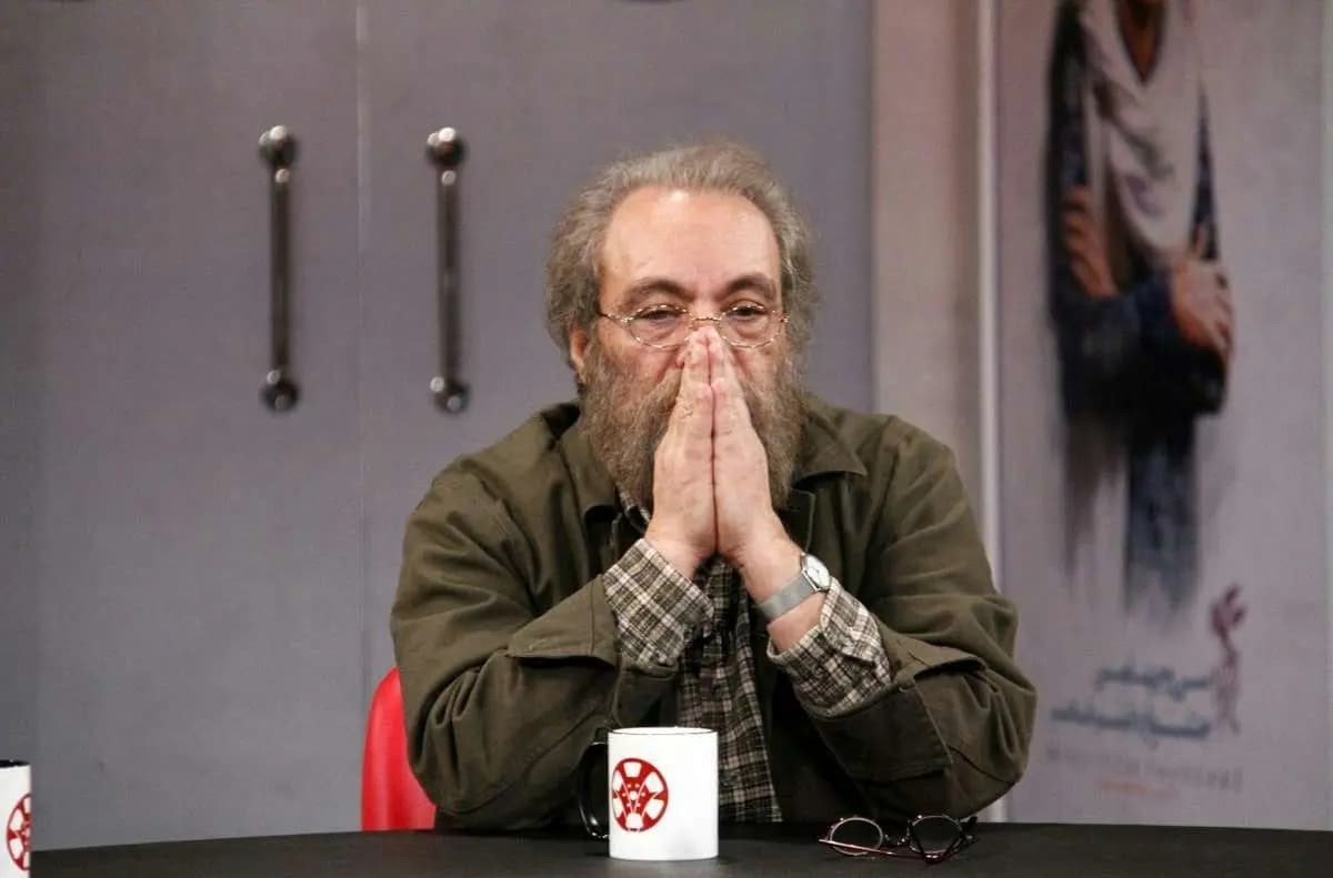 انتقاد تند مسعود فراستی از دولت: مسئول رشد شعارها علیه نظام شمایید