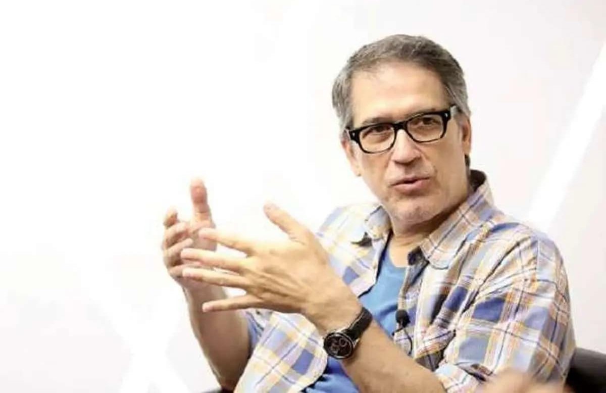 رونمایی از کتاب فرهاد جم با نام بچه جوادیه